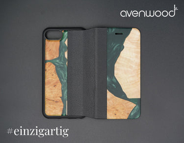 iPhone 7 / 8 PORTO COLLECTION Flipcase 3917 Grün